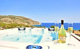 Ardani Paradise View Villa With Jacuzzi